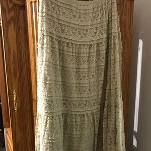 Lace skirt